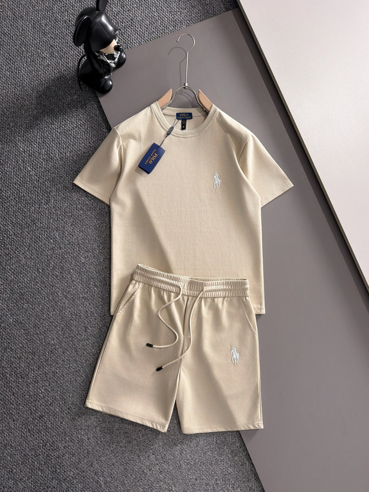 Men's 2‑Piece Outfit, Crew Neck Short‑Sleeve T‑Shirt + Drawstring Shorts Set Horse Embroidery Casual Tracksuit