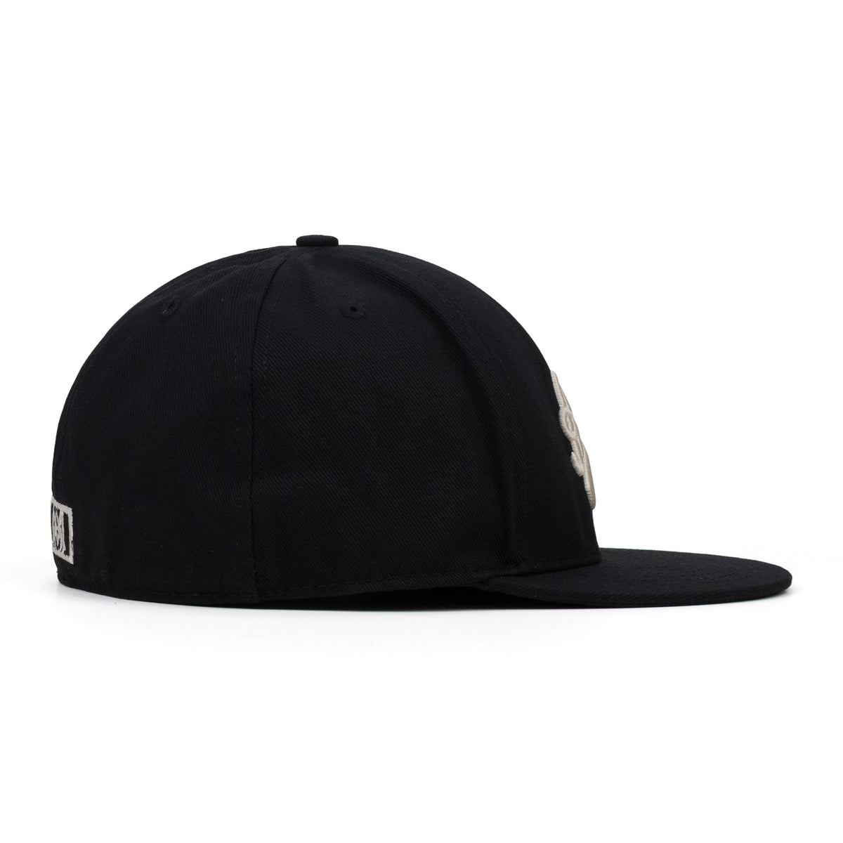Black 22 Fitted Cap