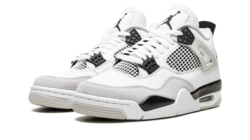 Air Jordan 4 Retro – Military Black