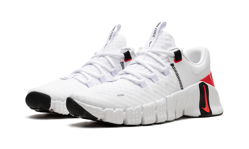 Nike Free Metcon 5 Training Shoe - White/Bright Crimson (DV3949-100)
