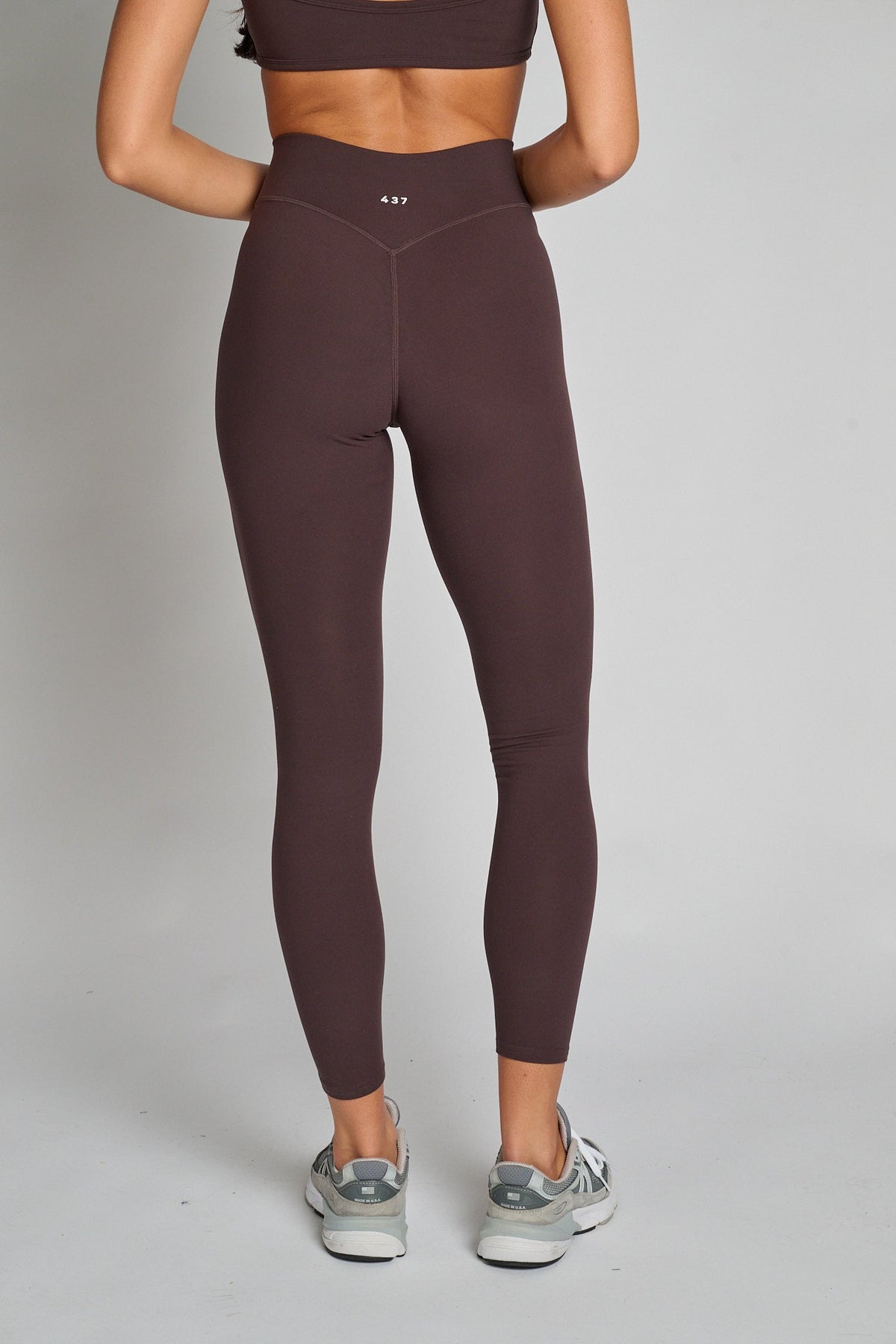 The V Legging