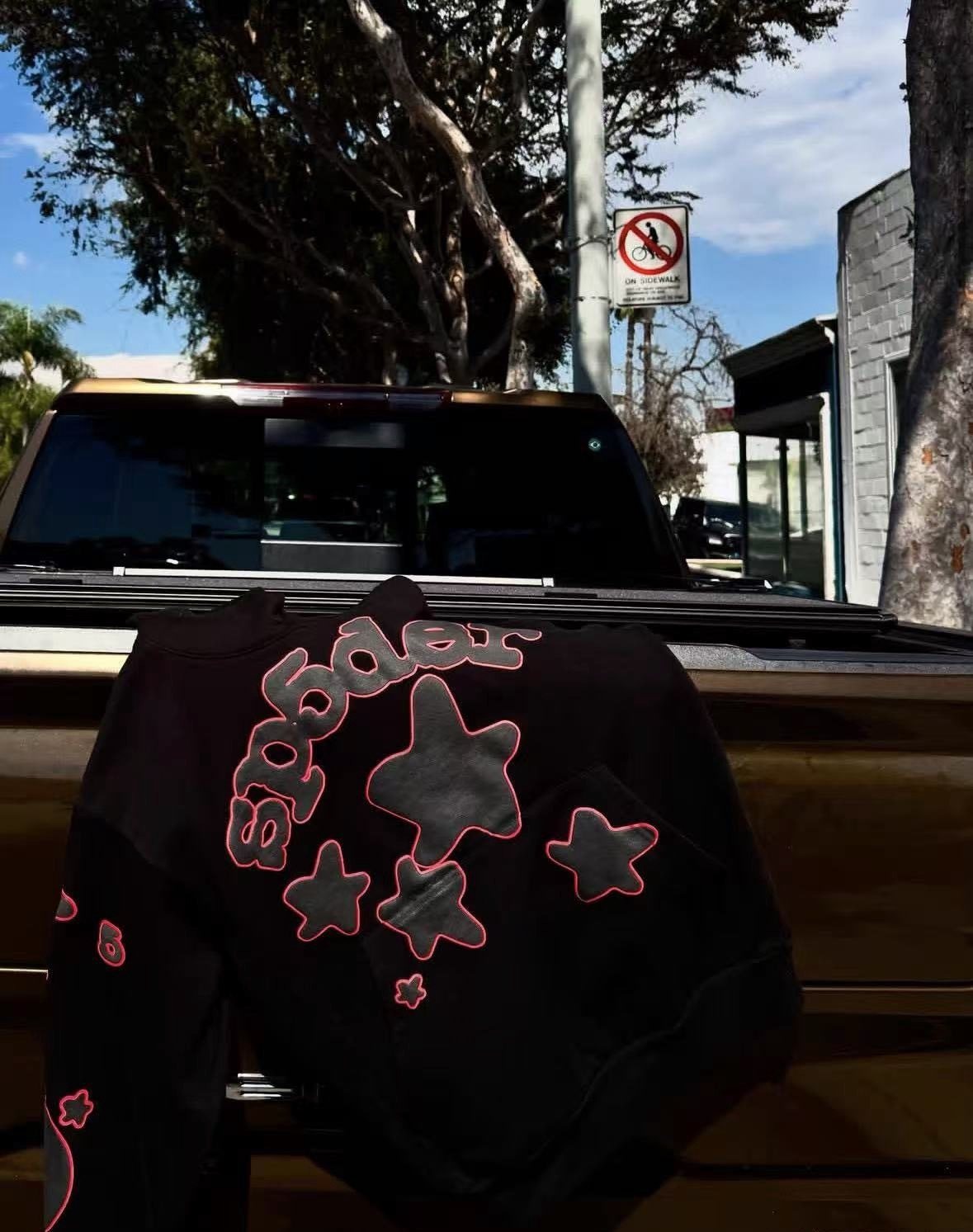Sp5der Black Red Outline Star Graphic Hoodie