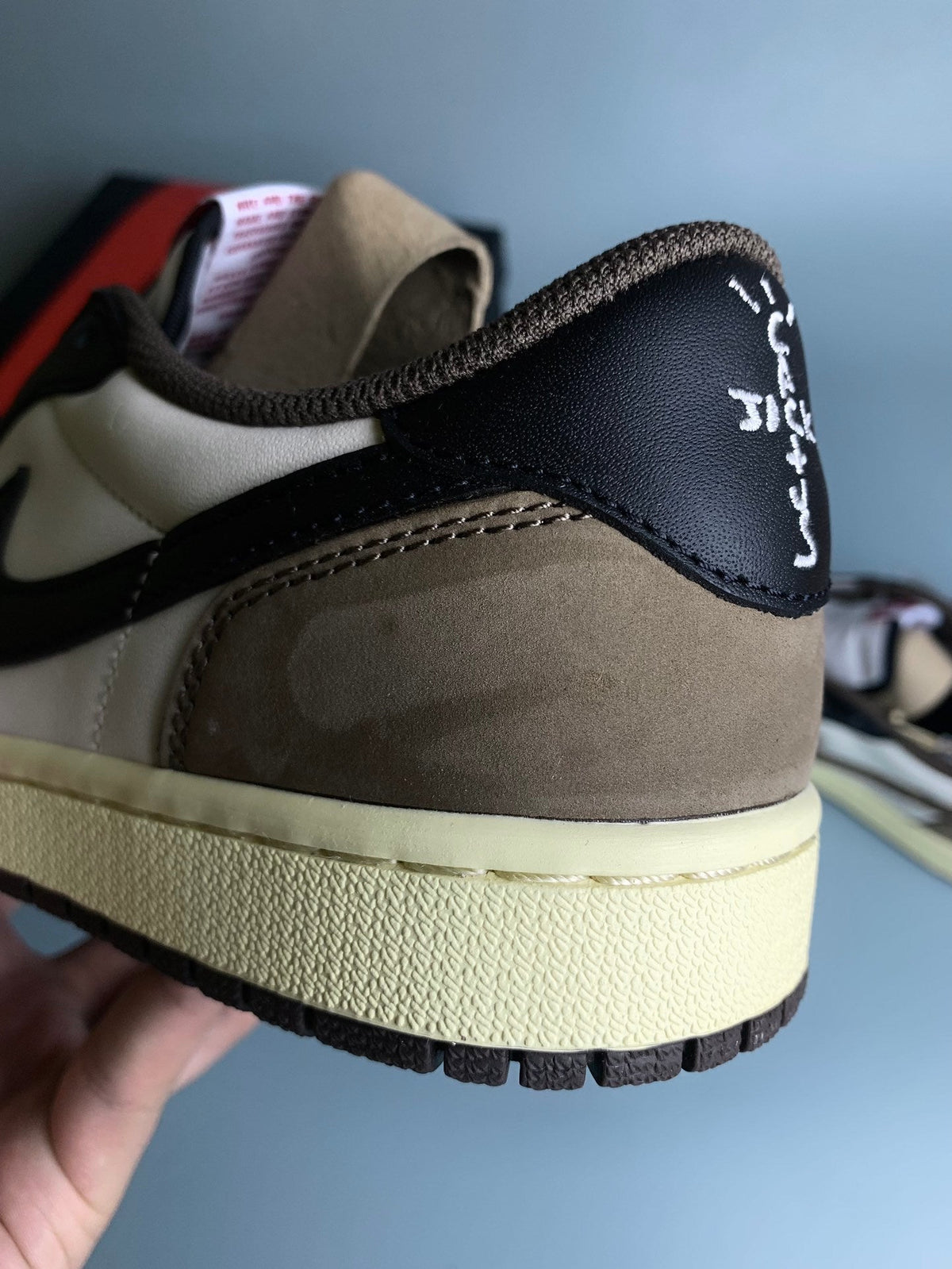 Air Jordan 1 Low Collaboration Little Mocha Unisex Sneakers CQ4277-105