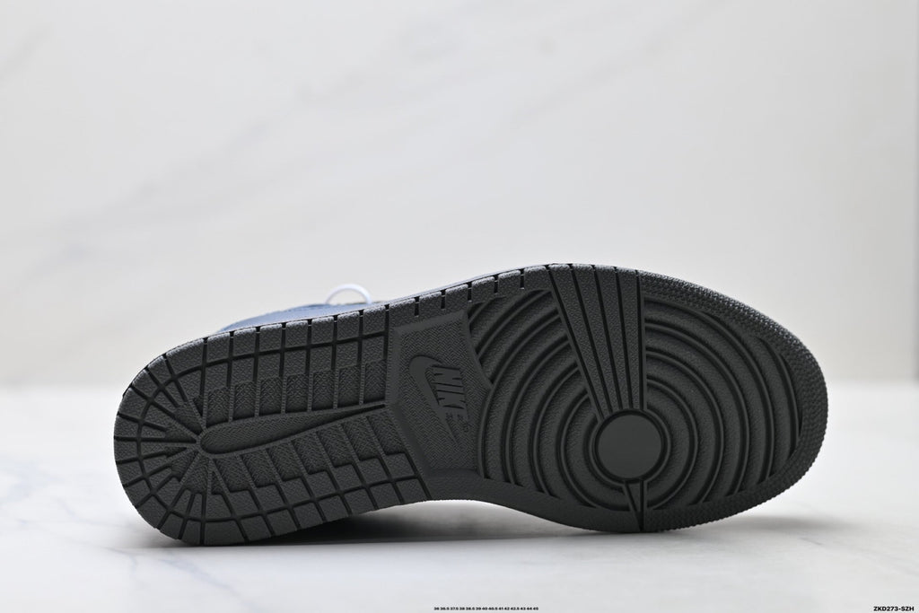 Nike Low-Top Sneakers Navy Gray Unisex Style 24