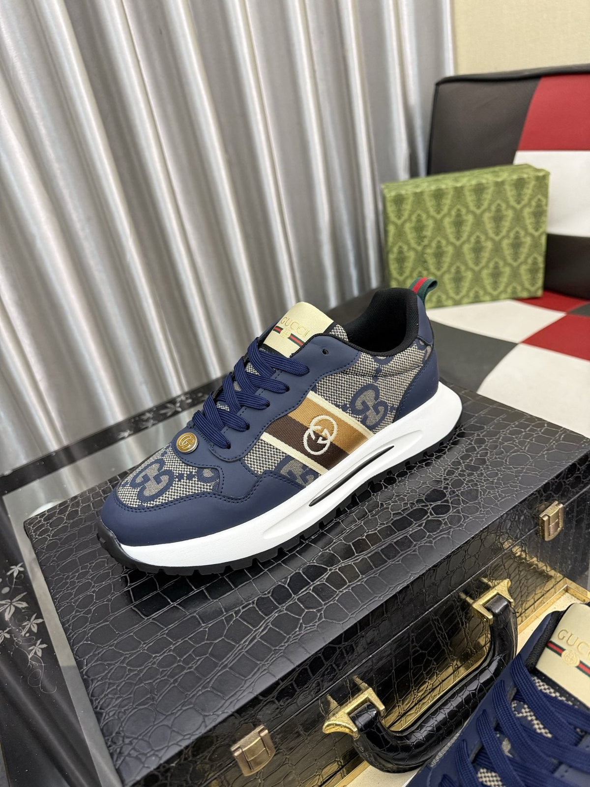 Gucci Patterned Low-Top Sneakers