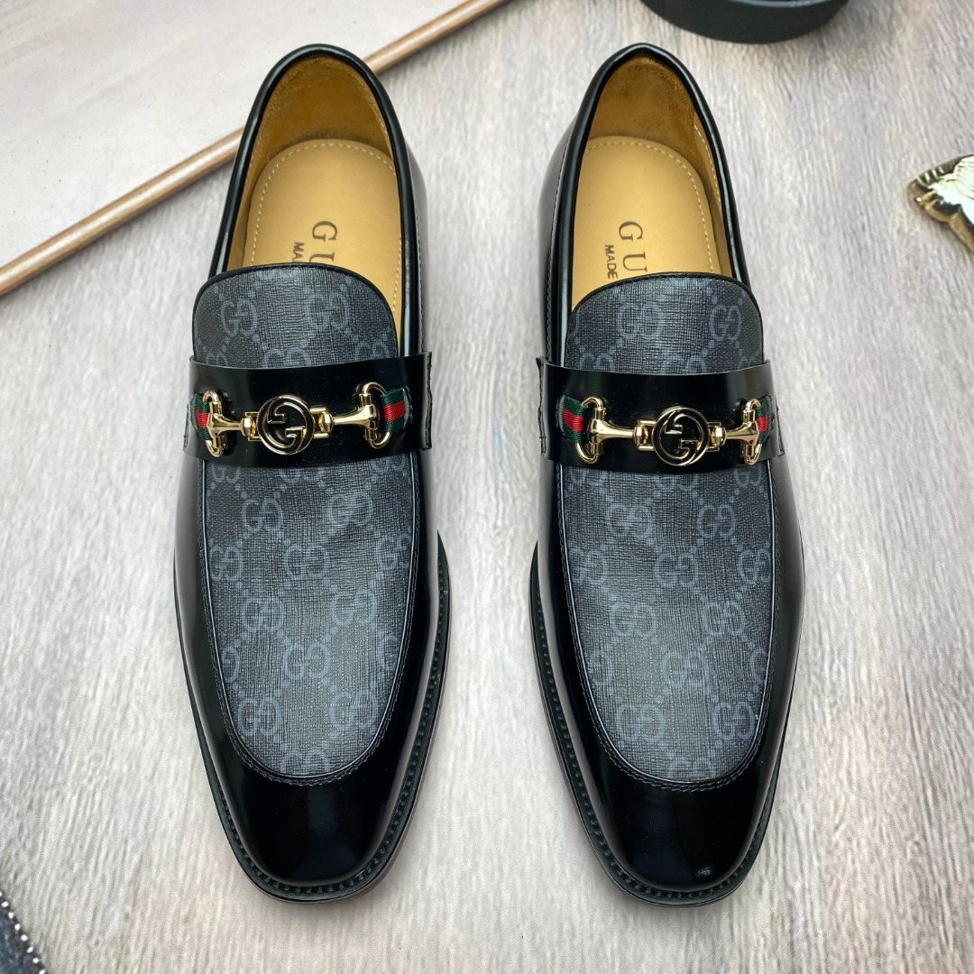 Gucci Horsebit Pattern Loafers