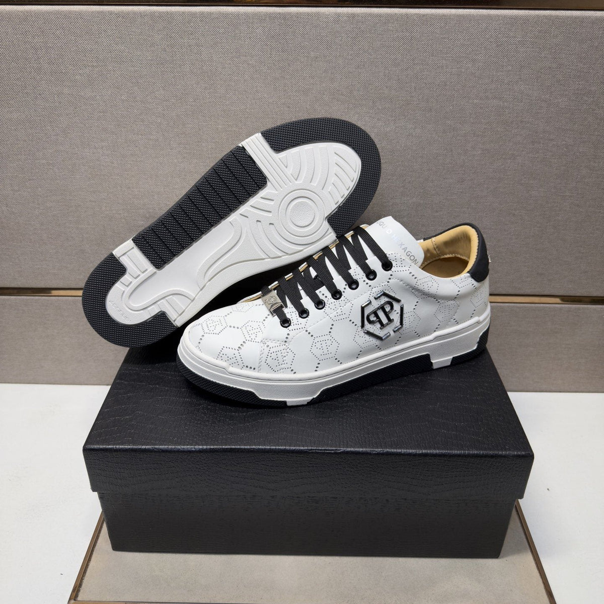 Philipp Plein Men's Textured Low-Top Sneakers - Metallic-Look Collar Accents