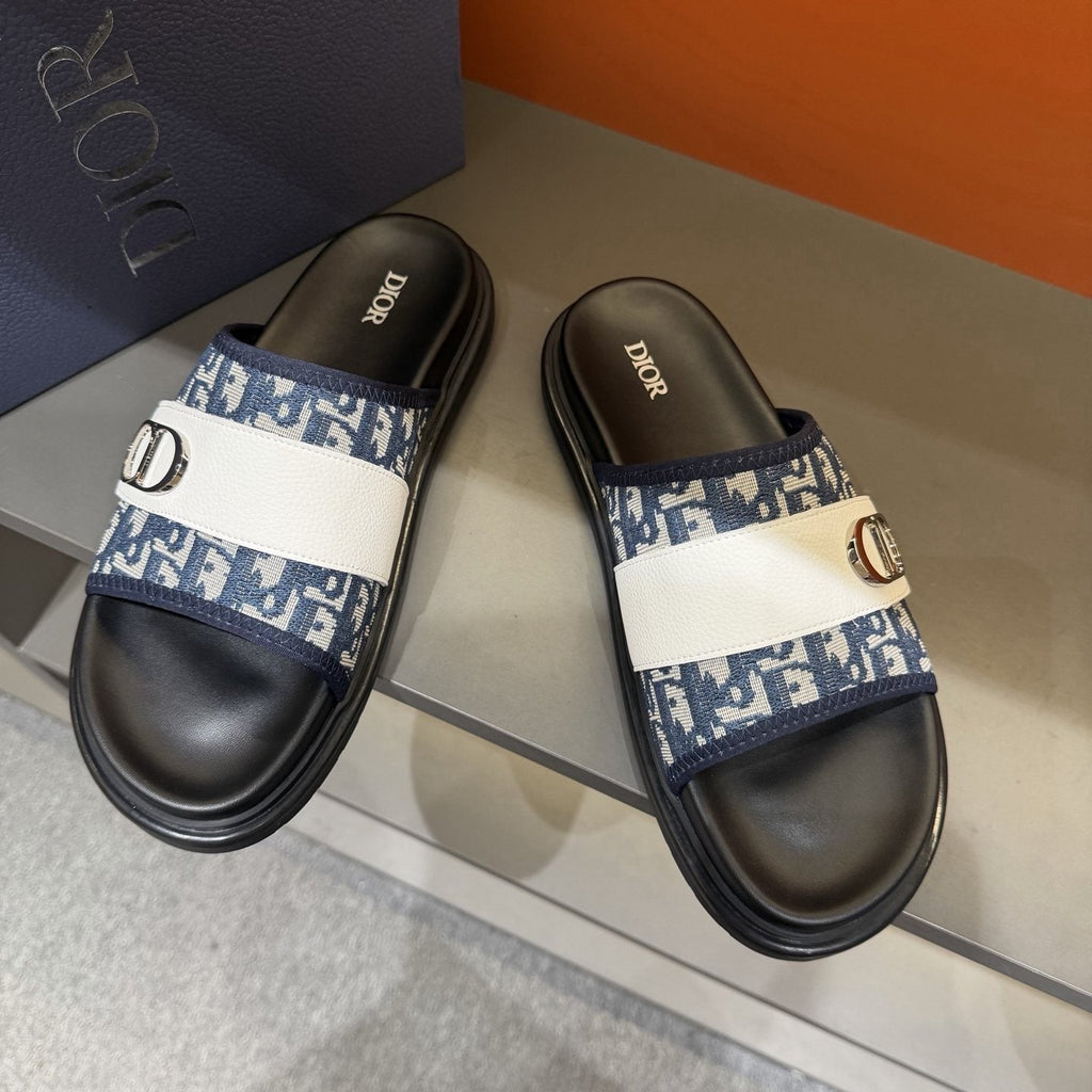Dior Patterned Buckle Slide Sandals - Open Toe