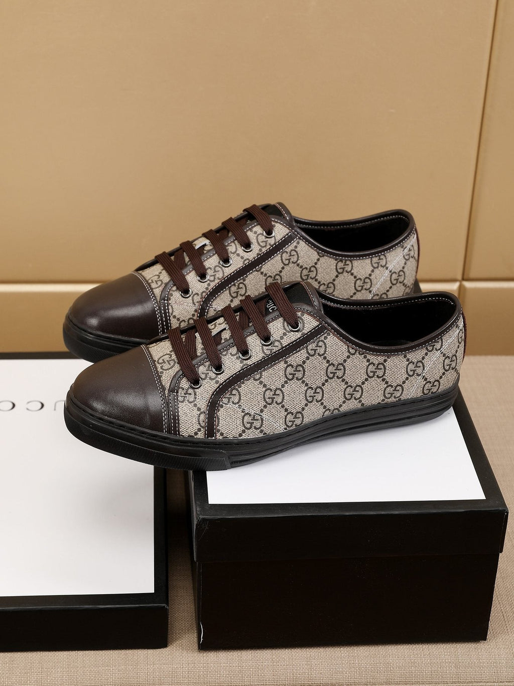 Gucci Men's Monogram Low-Top Sneakers - Lace-Up Closure